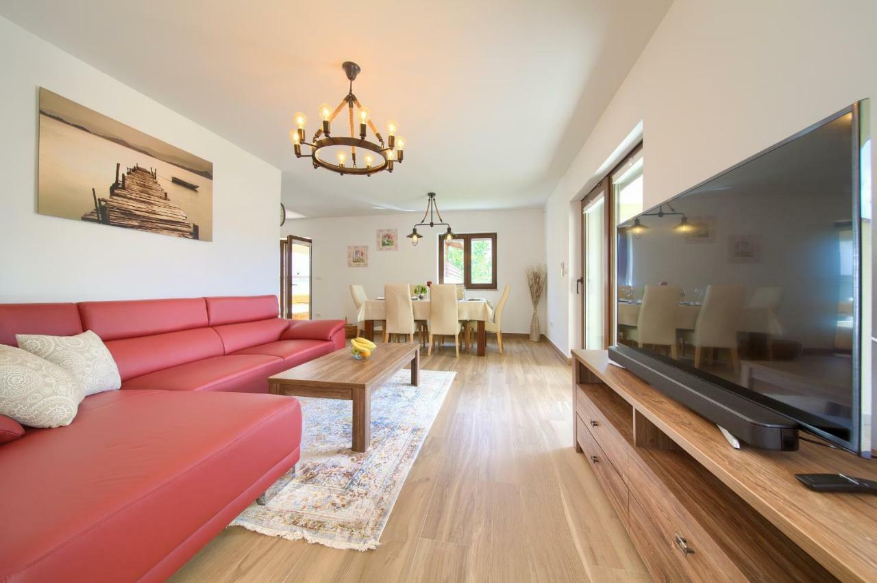 Villa Toic By The Seaside With Beautiful Seaview Čižići Exterior foto
