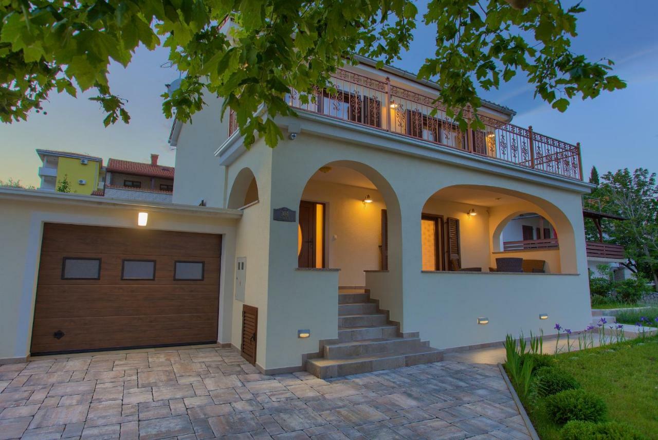 Villa Toic By The Seaside With Beautiful Seaview Čižići Exterior foto