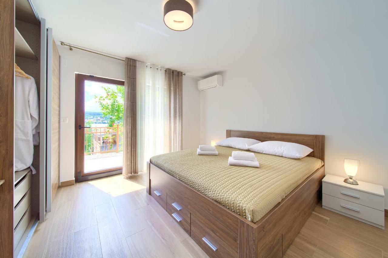 Villa Toic By The Seaside With Beautiful Seaview Čižići Exterior foto
